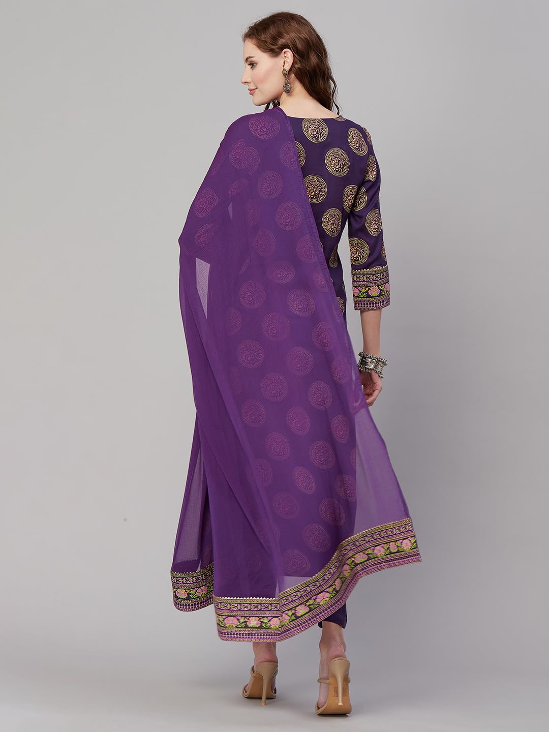 Women's Cotton Blend Printed Straight Kurta with Pant & Dupatta (NOV-Pink-GS_M_Pink_Medium)
