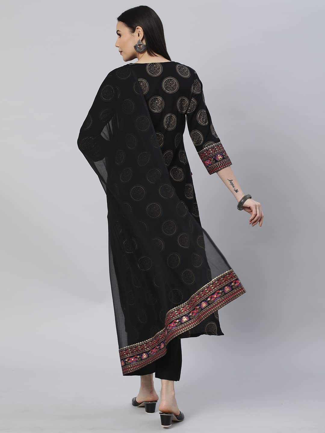 Women's Cotton Blend Printed Straight Kurta with Pant & Dupatta (NOV-Pink-GS_M_Pink_Medium)
