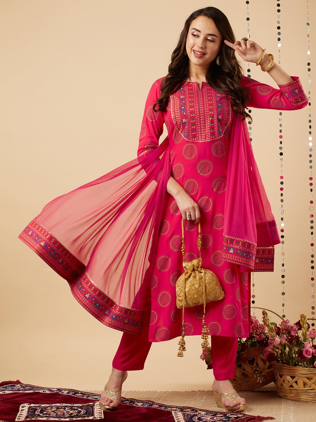 Women's Cotton Blend Printed Straight Kurta with Pant & Dupatta (NOV-Pink-GS_M_Pink_Medium)