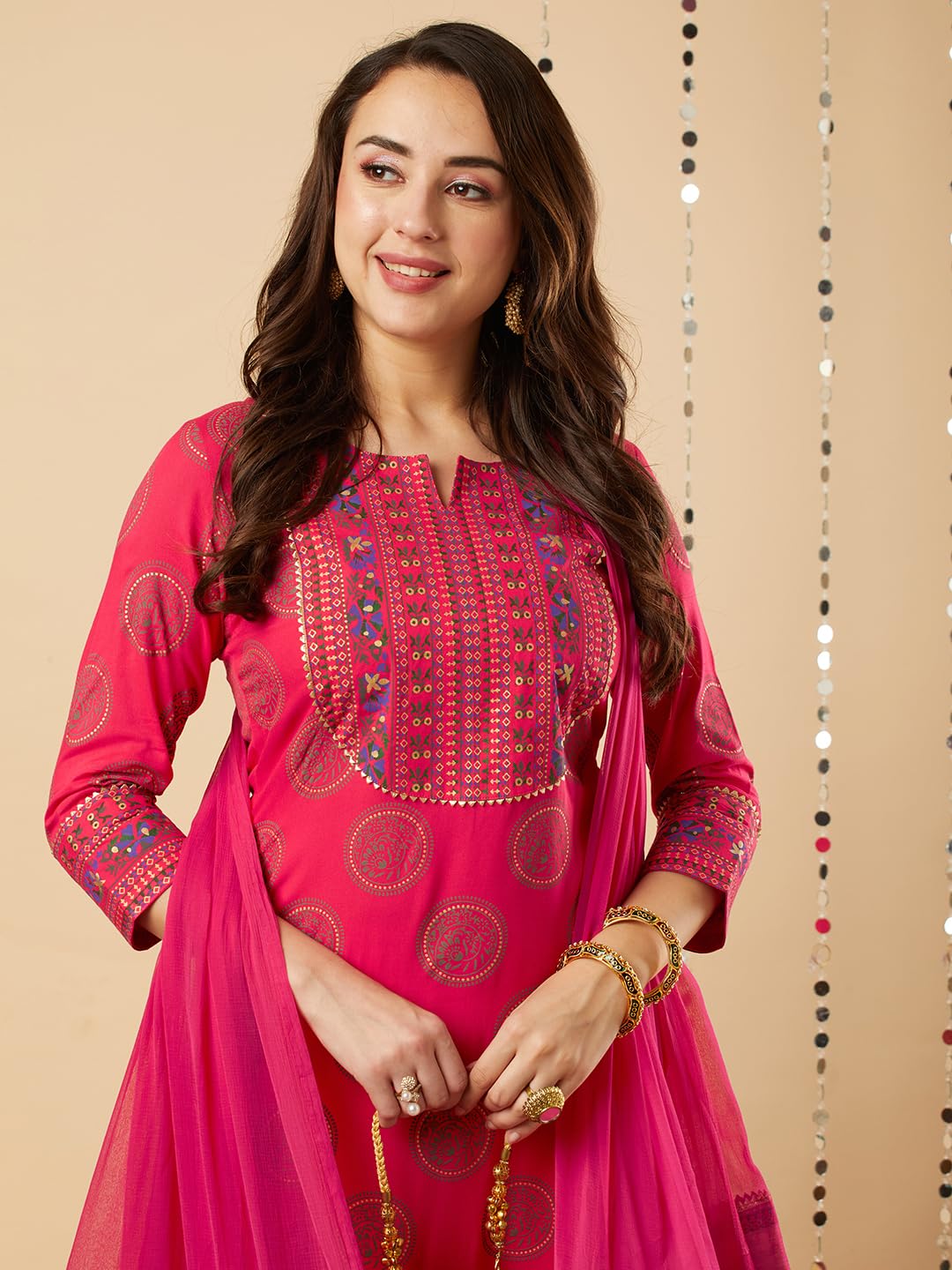 Women's Cotton Blend Printed Straight Kurta with Pant & Dupatta (NOV-Pink-GS_M_Pink_Medium)
