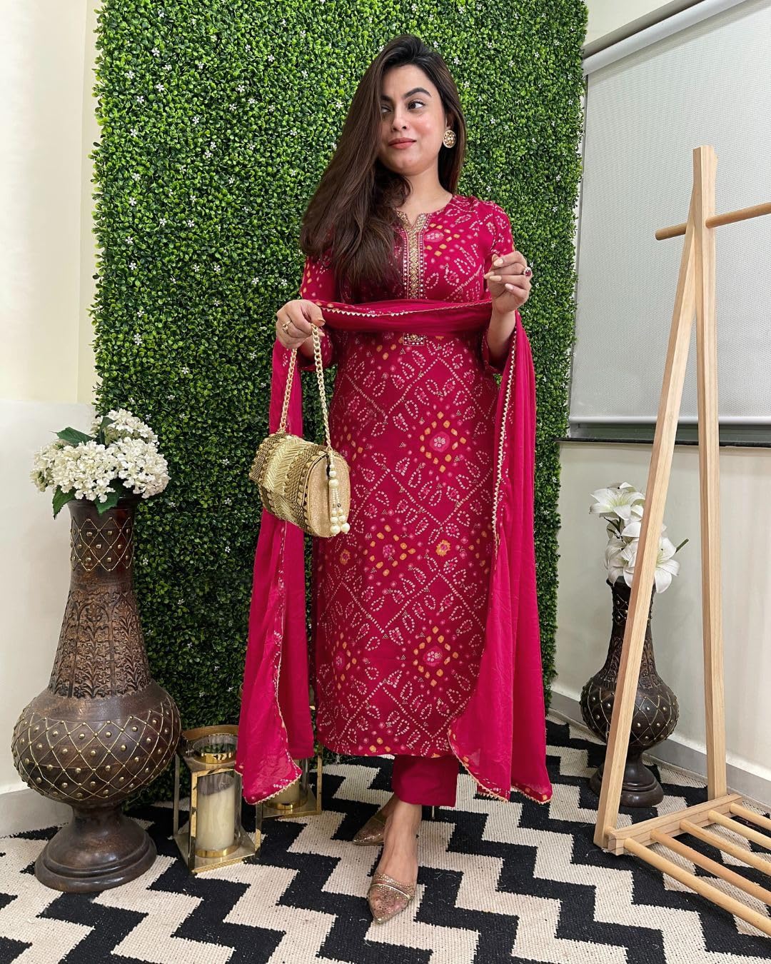 Women's Rayon Blend Straight Printed Kurta with Pant & Dupatta (TURAE Rani-GS_L_Pink_Large)