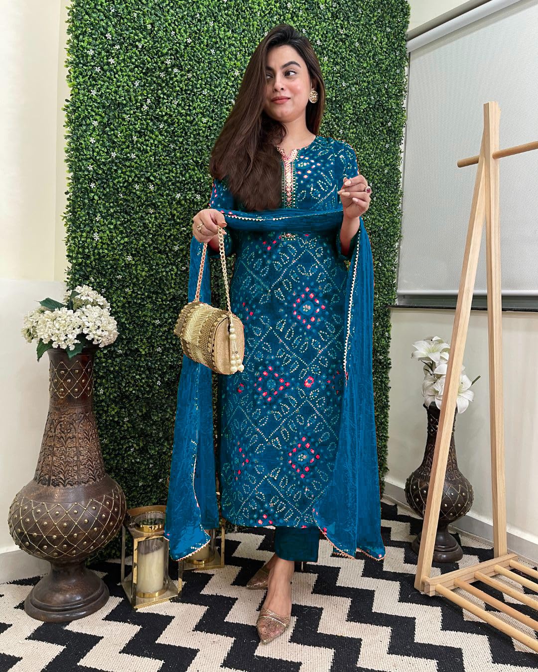 Women's Rayon Blend Straight Printed Kurta with Pant & Dupatta (TURAE Rani-GS_L_Pink_Large)