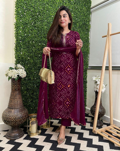 Women's Rayon Blend Straight Printed Kurta with Pant & Dupatta (TURAE Rani-GS_L_Pink_Large)